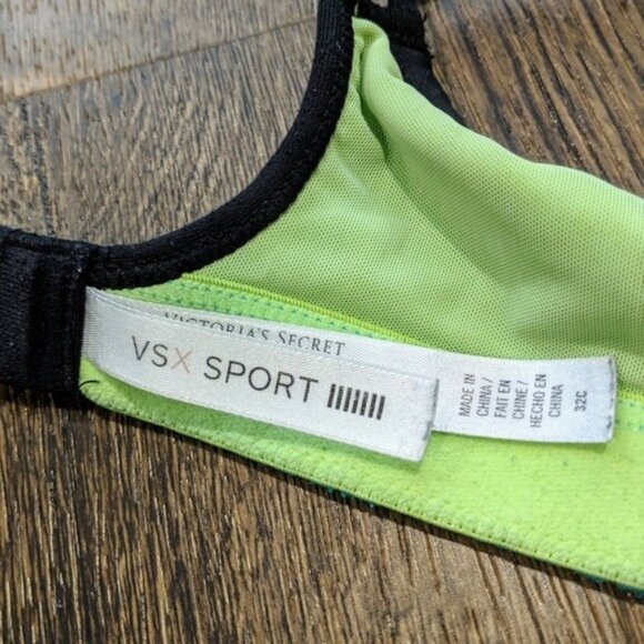 Victorias Secret Womens VSX Mesh Racerback Sports Bra Size 32C Athletic Workout - Picture 3 of 3